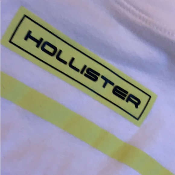 hollister tee! - Picture 3 of 3